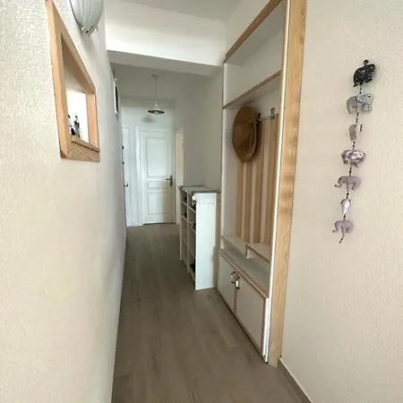 Apartman Seaside Aparts *