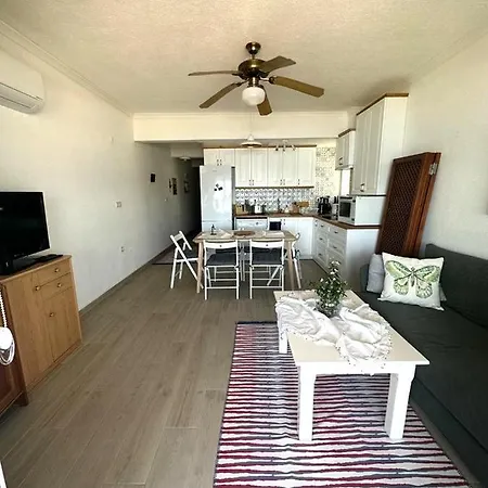 Apartman Seaside Aparts *